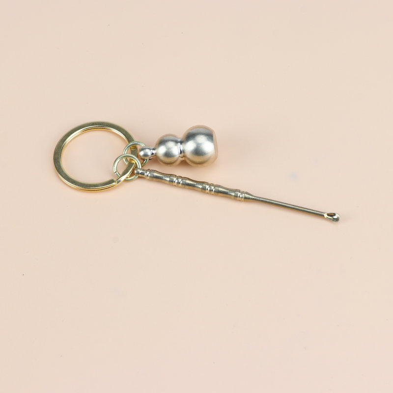 Wholesale of copper gourd keychain pendants, Five Emperors copper coin ornaments, copper ear spoon pendants, and car keychain accessories detail image 3