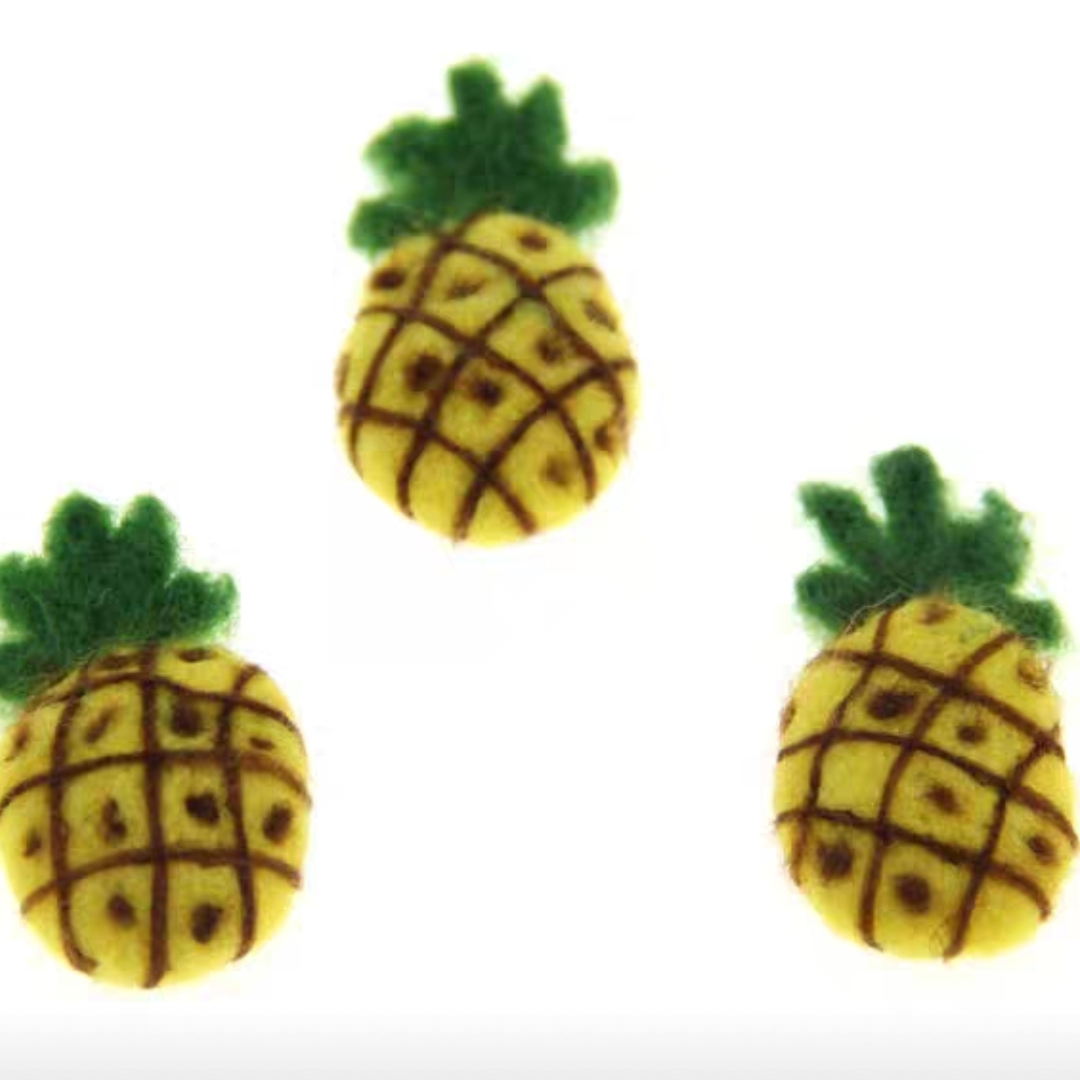 DIY wool felt finished fruit pineapple Zaxi accessories are super charming, super cute, super elegant, simple and generous
