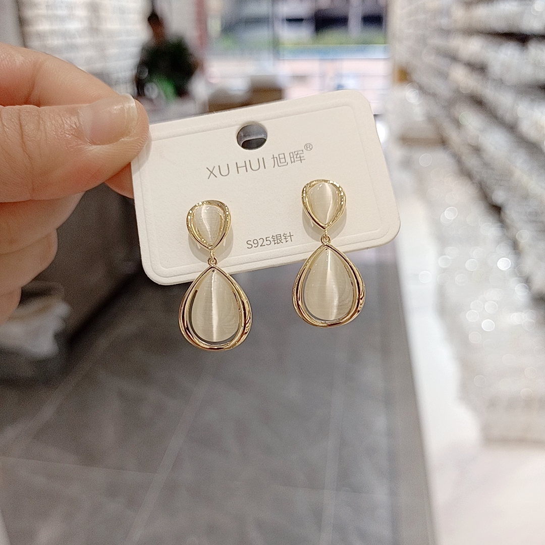 High-grade silver needle earrings A081