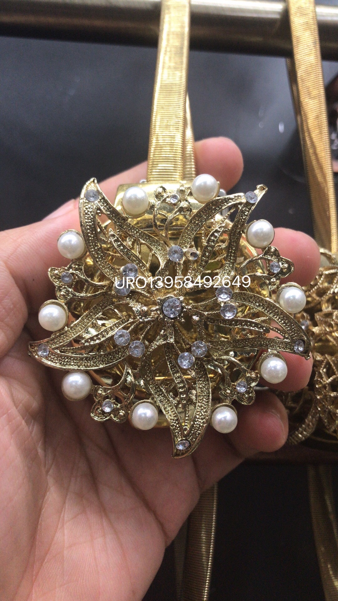 Cordón de cortina un par montado sin perforación imán hebilla accesorio colgante bola atadura cordón de atadura versátil par succión hogar cuerda de almacenamiento sin perforación diseño original venta directa venta caliente cantidad detail image 5