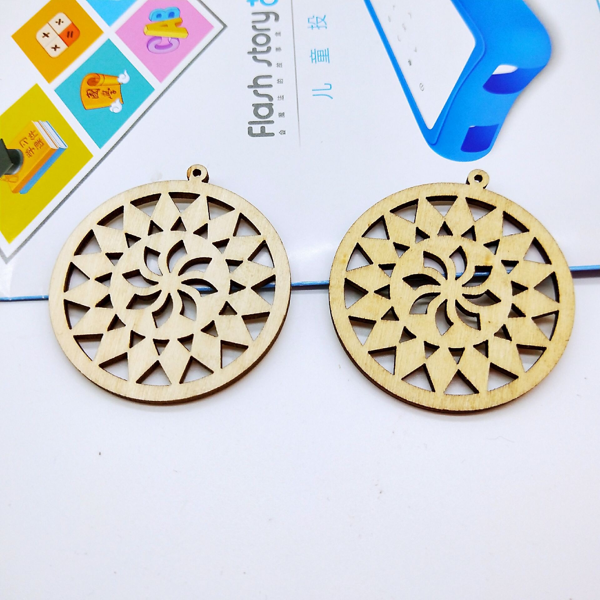 Wooden DIY jewelry materials, accessories, earring pieces, retro 55mm round, multiple hollowed-out wooden chip pendants detail image 5