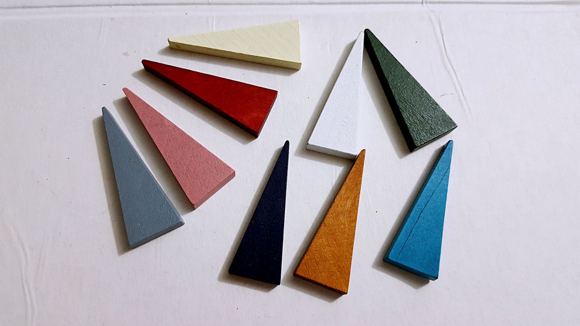 Solid wood Yangtze River Delta wood ear ring accessories detail image 4