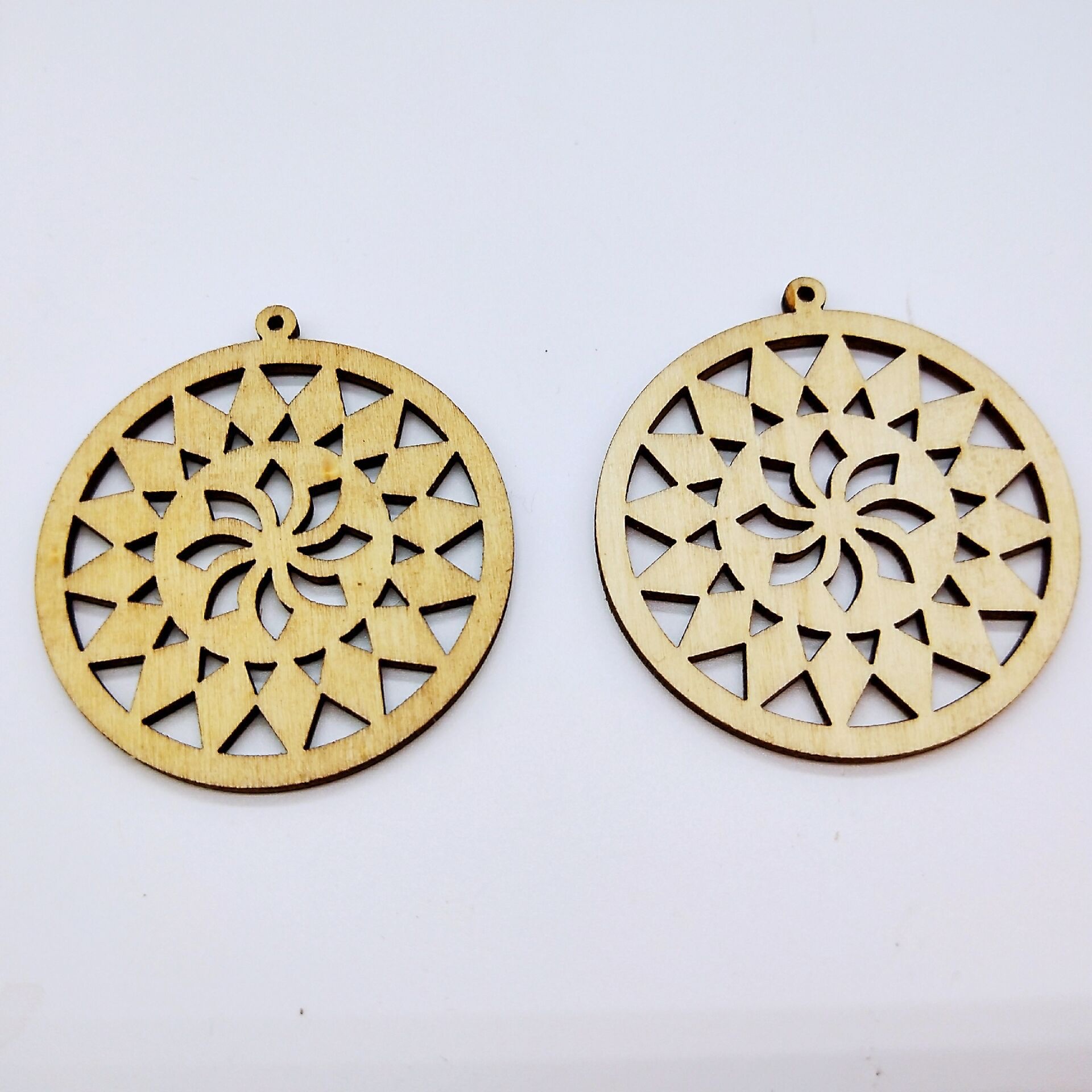 Wooden DIY jewelry materials, accessories, earring pieces, retro 55mm round, multiple hollowed-out wooden chip pendants detail image 2