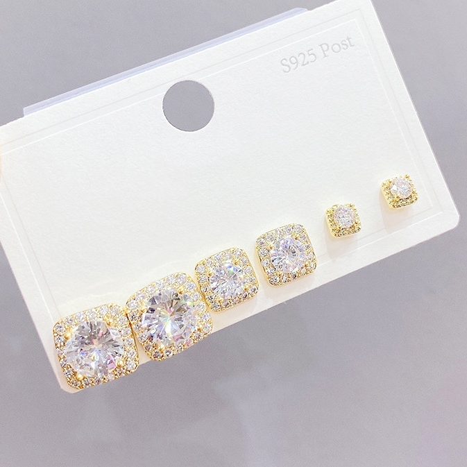 Cross-border supply Europe and the United States popular jewelry H letter three pairs of one card earrings for women combination set earrings for women jewelry