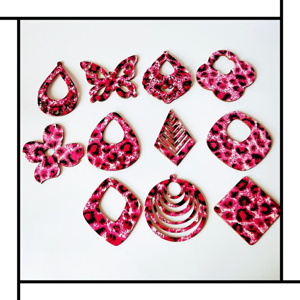 Wholesale of wooden DIY jewelry materials and accessories, vintage earring pieces, circular hollowed-out geometric wood chip pendants