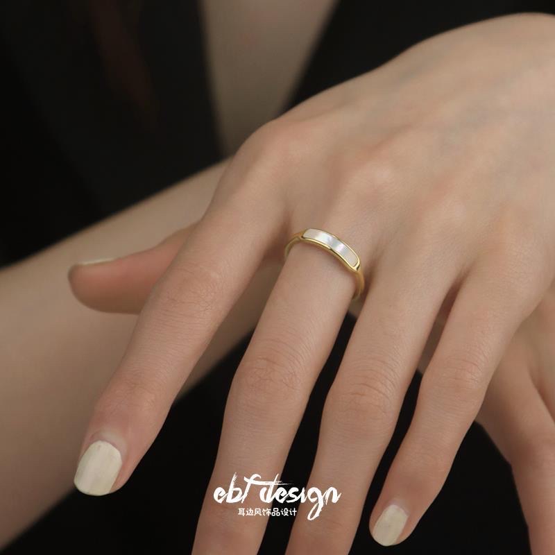 Chenglong Jewelry's 2021 new exquisite, simple and elegant mother-of-pearl ring is a versatile, unique and retro ring for women, CL01072-20 details Picture