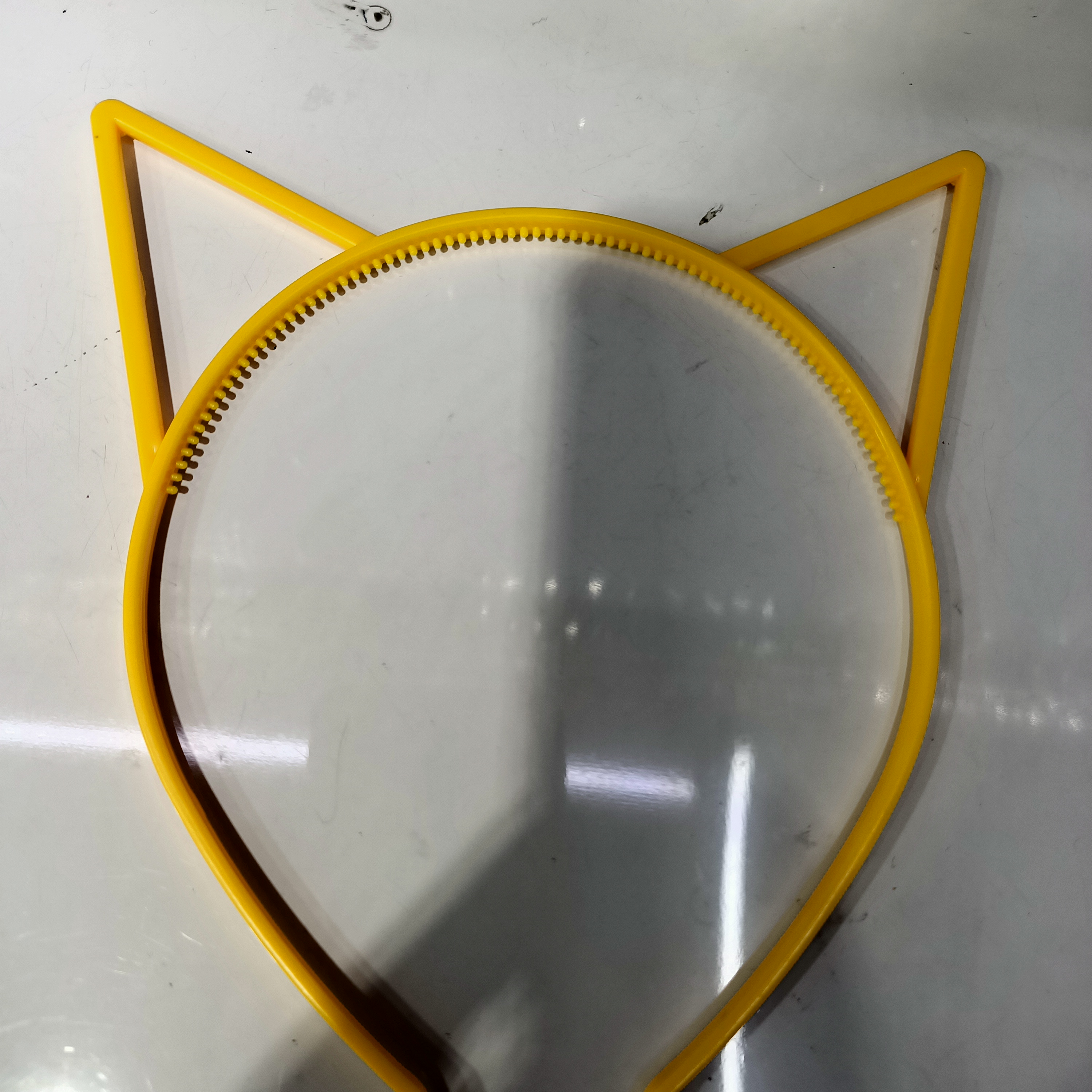 Cat ear yellow