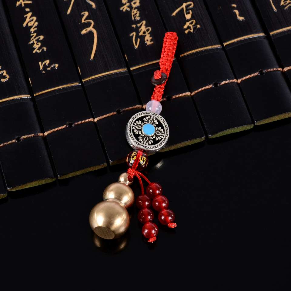 Chinese knot openable copper gourd pendant, gourd Five Emperors coin, car pendant, safety gourd tag, 4.5cm high copper gourd detail image 4