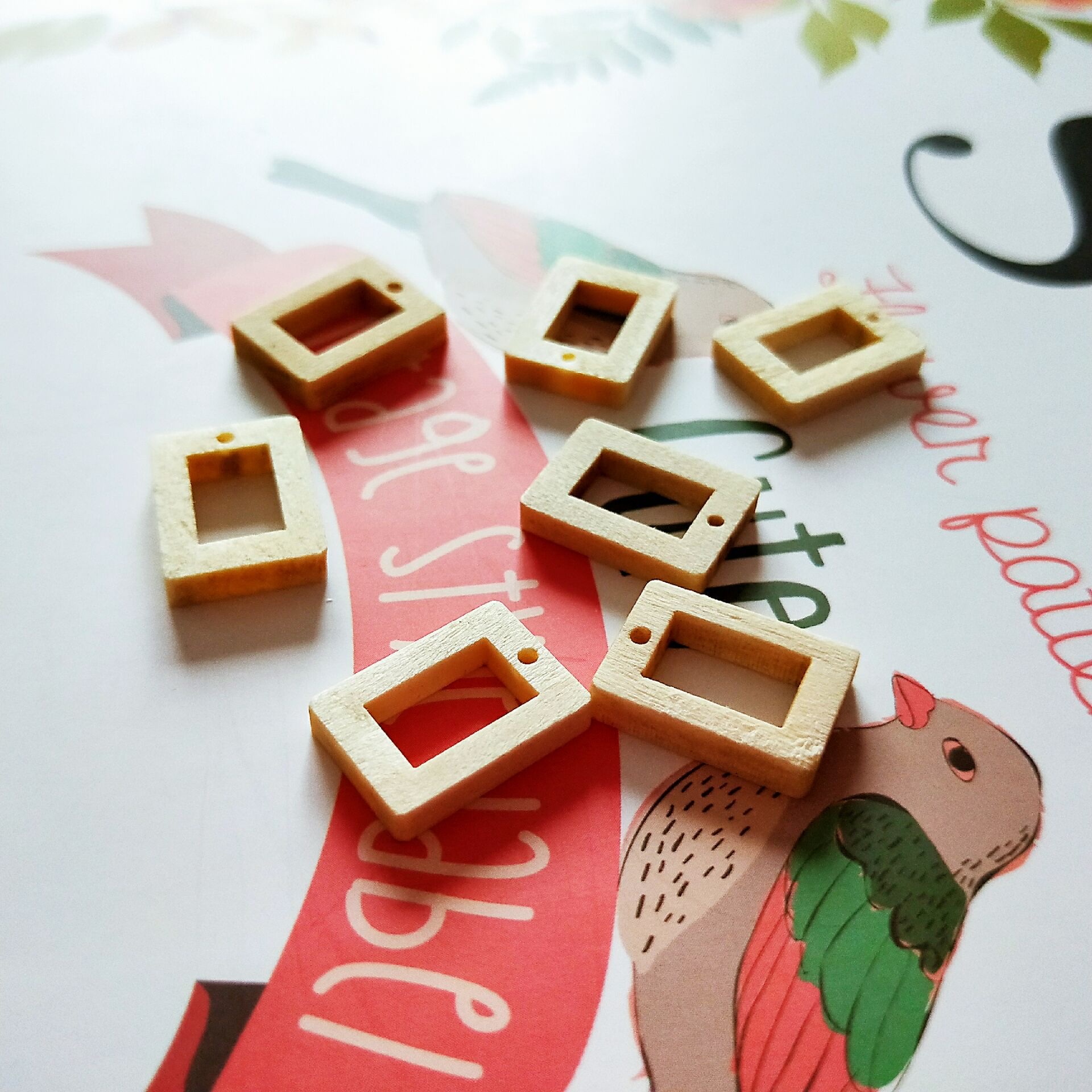 diy jewelry beading accessories: 1.5cm square hollow wood chips, wooden loose beads, necklace beading material Item Picture