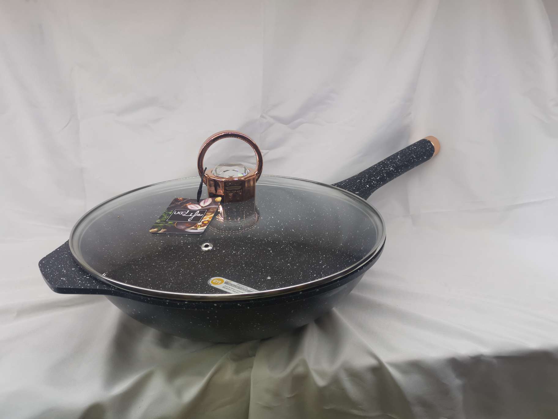 Medium-sized tourmaline non-stick wok, easy-to-rinse diamond wok details Picture