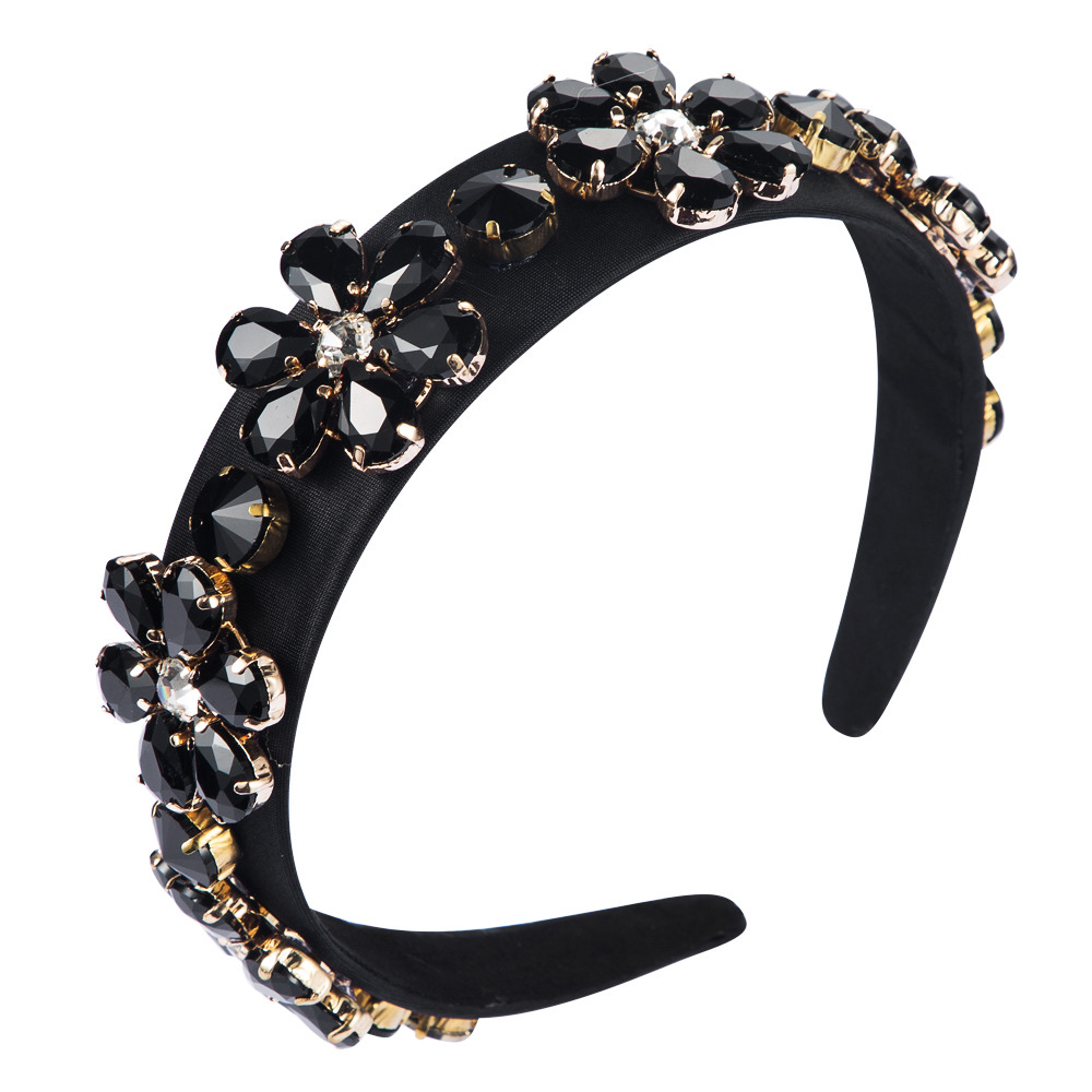 An exaggerated court geometric glass diamond-encrusted hair band Specification drawing