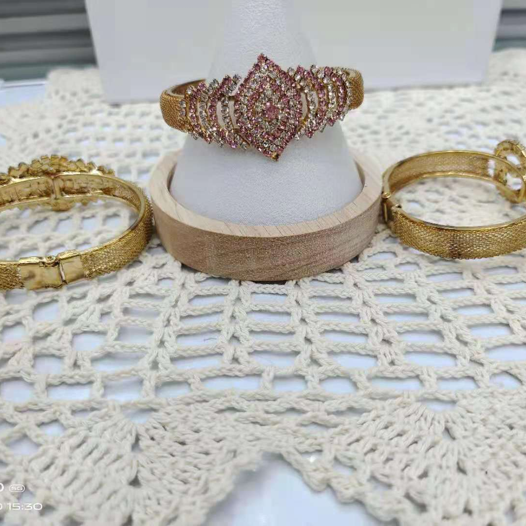 Fashion Bangle 353
