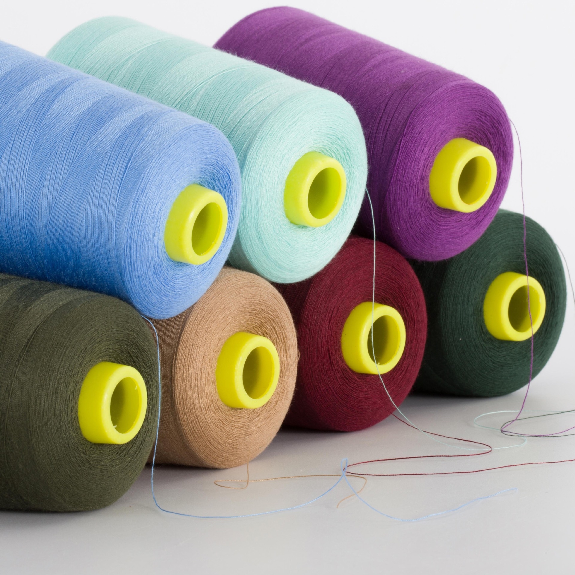 402 large roll sewing thread Blue Blue 8000 yards home black and white pagoda clothing fine thread polyester high speed sewing machine thread 99