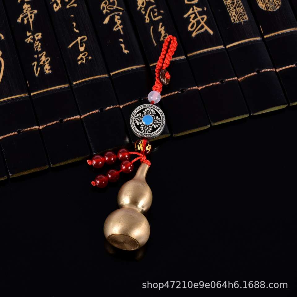 Small copper gourd keychain can be opened, copper gourd pendant, gourd keychain pendant, car supplies, car pendant, 4.5cm copper gourd detail image 1