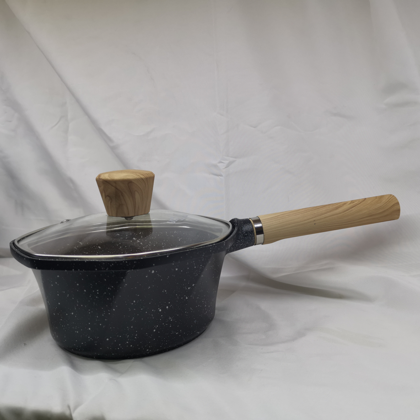 18cm star anise milk pot, high-end black