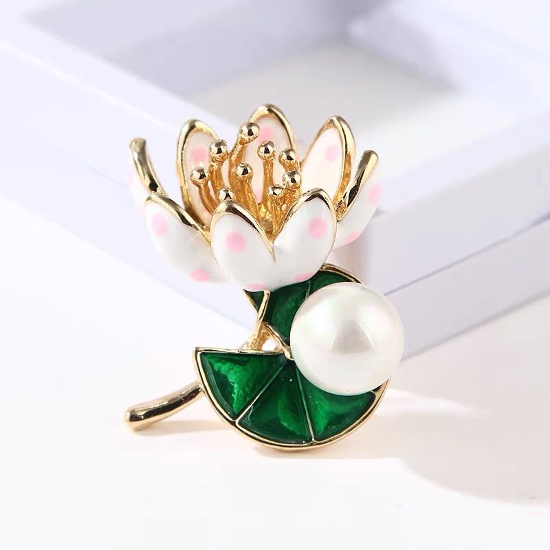 Korean fashion drops oil small polka dot Lotus lotus Lotus leaf Pearl Brooch pin dress accessories for women