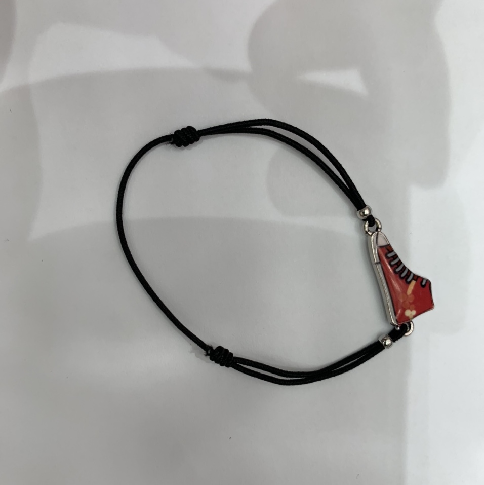 夏天爆款高帮运动鞋环保合金幸运手链之黑色弹力绳系列之003