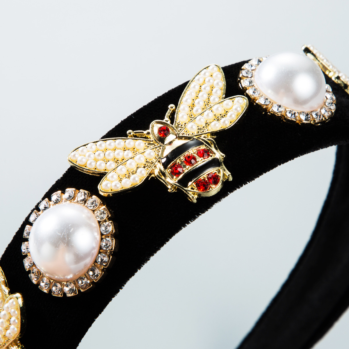 European and American retro court-style Baroque water diamond bee wide-edge hair band details Picture