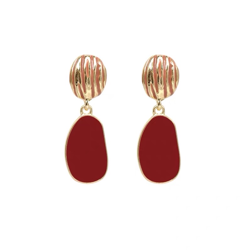 Small, exquisite, simple, fashionable and fresh summer Korean-style earrings Item Picture