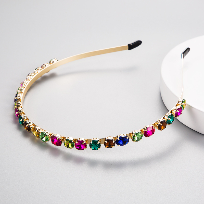 European and American style alloy inlaid glass rhinestone colored diamond thin edge hair band Application Scenario
