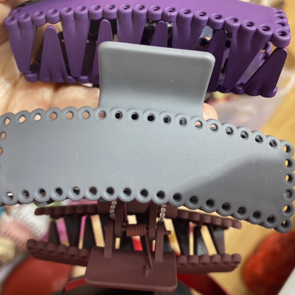 690