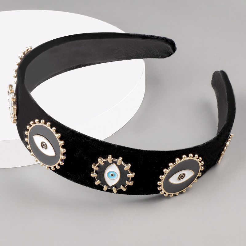 Fashionable and individualistic velvet Devil's eyes wide-edge headband full figure