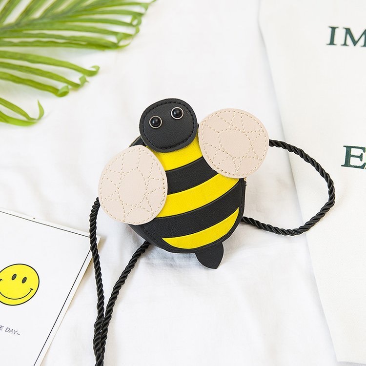 Children's small bags, animal cartoon crossbody bags, cute baby and little girl coin purse accessories, new single-shoulder bags are trendy Application Scenario