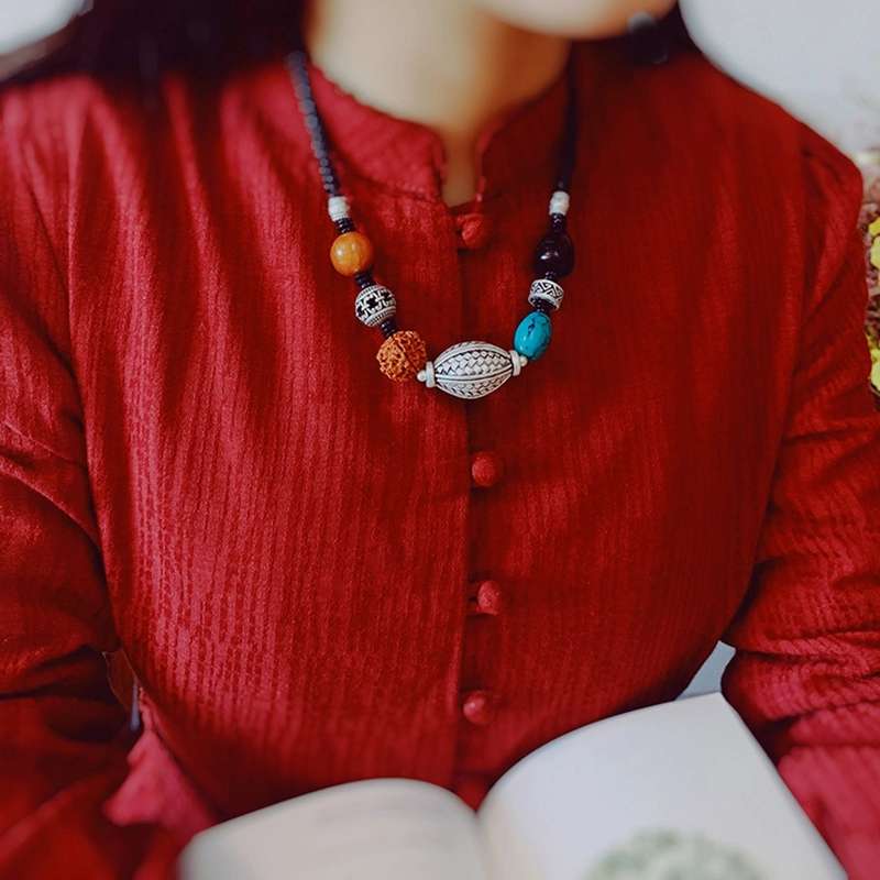 晶珀丽复古仿银饰短款锁骨链女藏银蜜蜡项链毛衣链棉麻配饰挂件详情图1