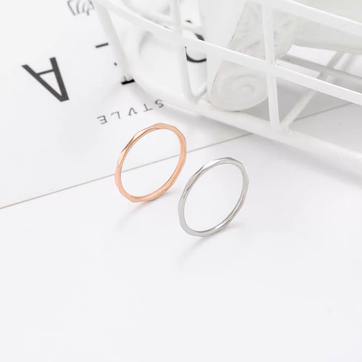 Korean style fashionable ring, personalized Internet celebrity index finger ring titanium steel ring Application Scenario