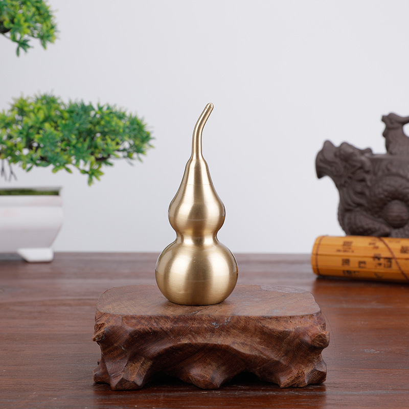 Supply 9Cm pure copper gourd ornaments, gourd car hangers, car hangers, creative hollow copper gourd hangers Item Picture