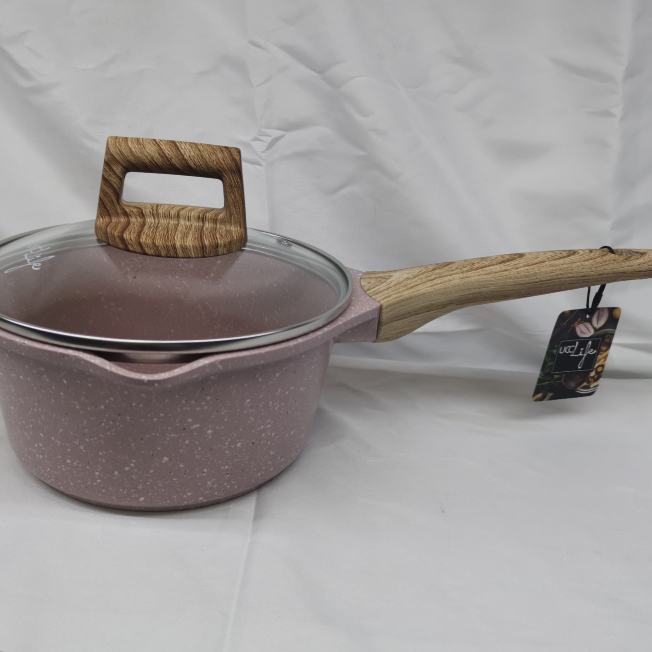 A 18cm light and fresh pink milk pot