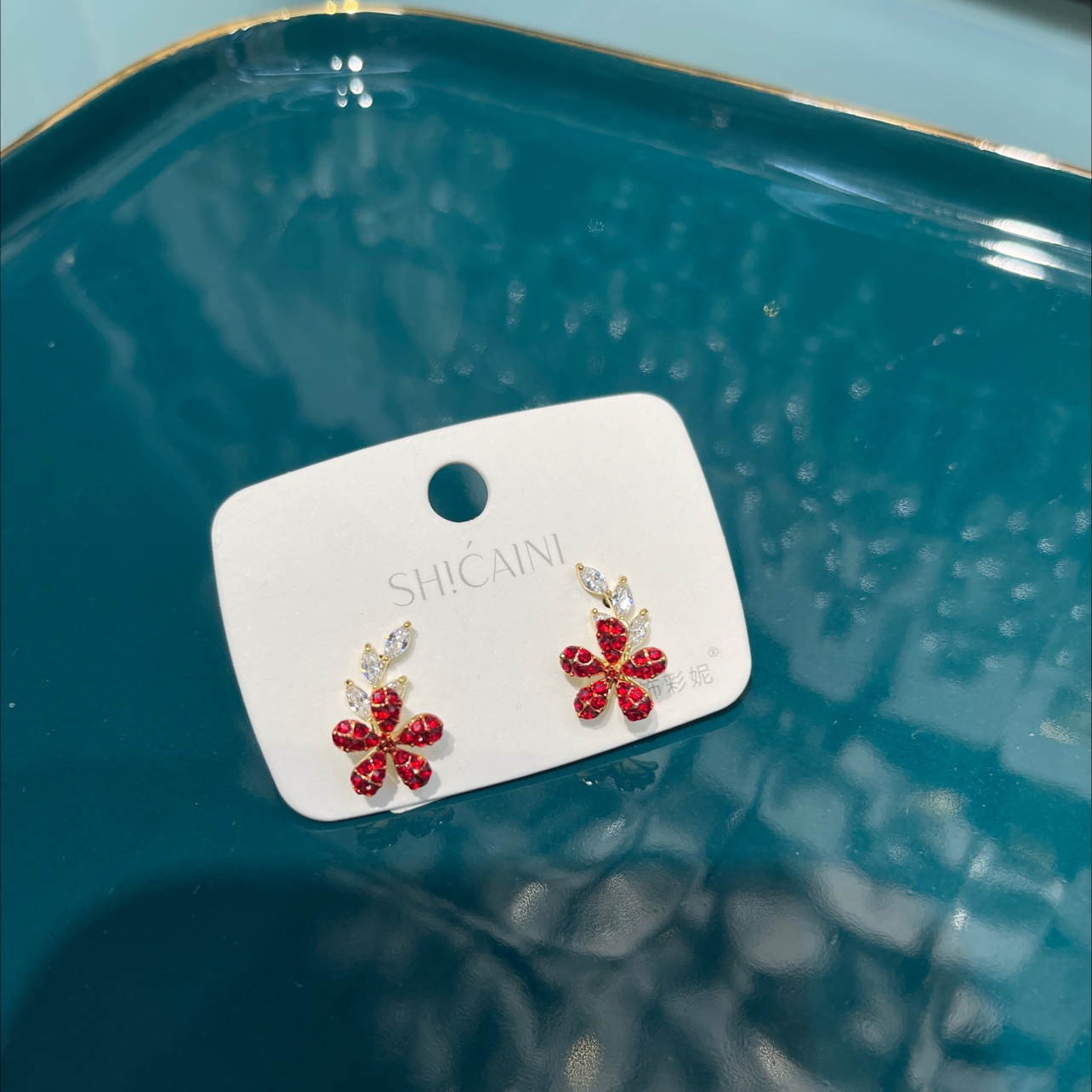 Red flower leaf earrings