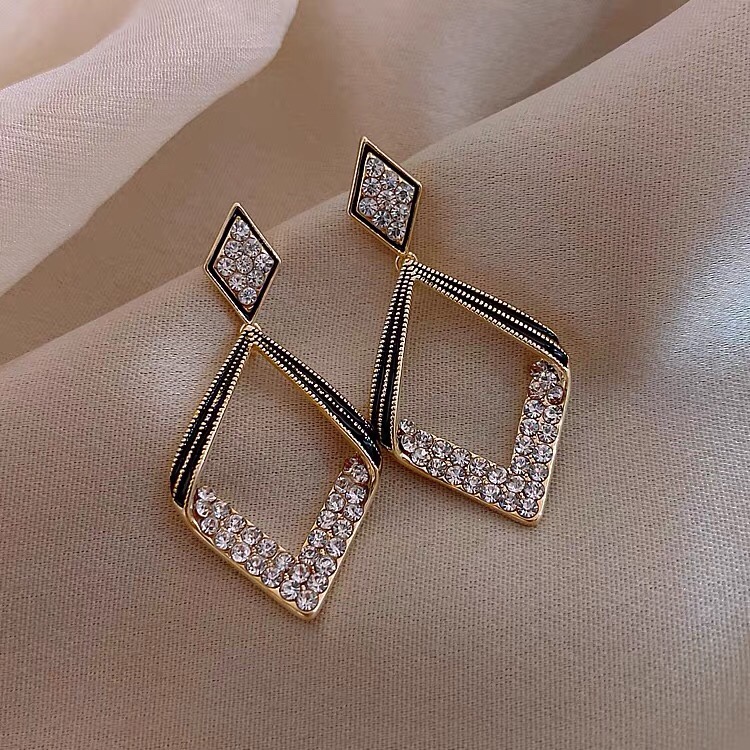 New simple temperament personality design full geometric earrings
