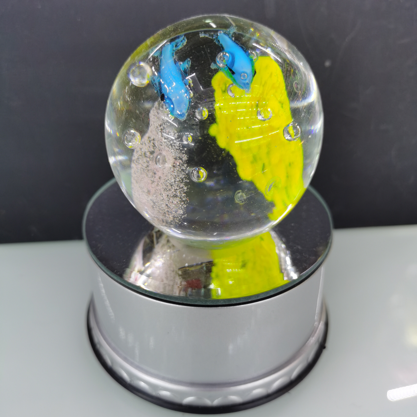 四脚  太阳能帶   LED展示架，白色，厂家直销