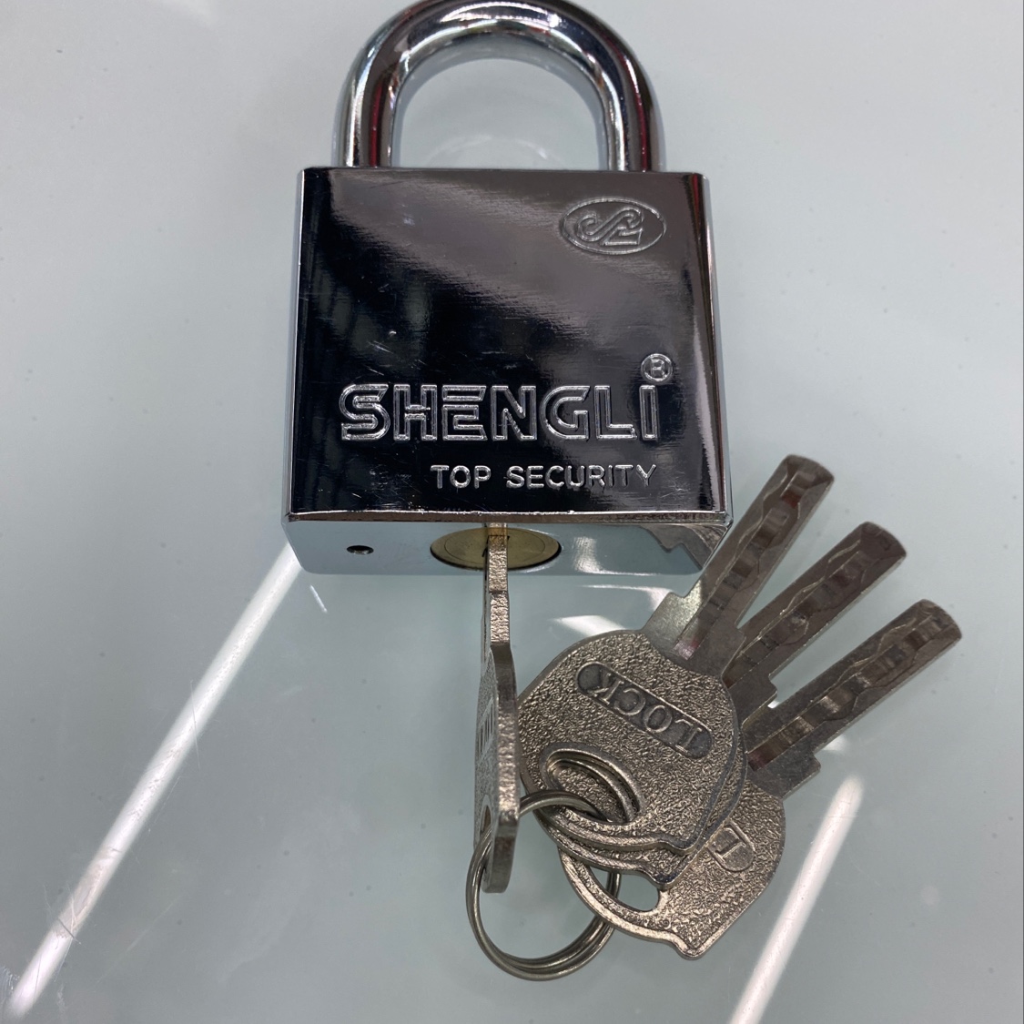 Square inner engraved full copper core electroplated lock 50#