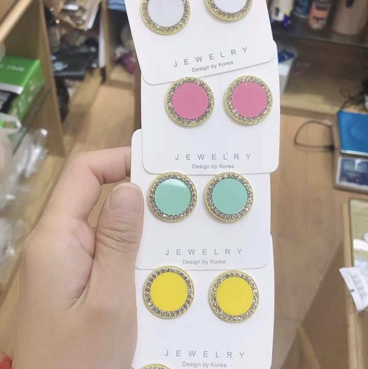 Stud earrings 479 thumbnail