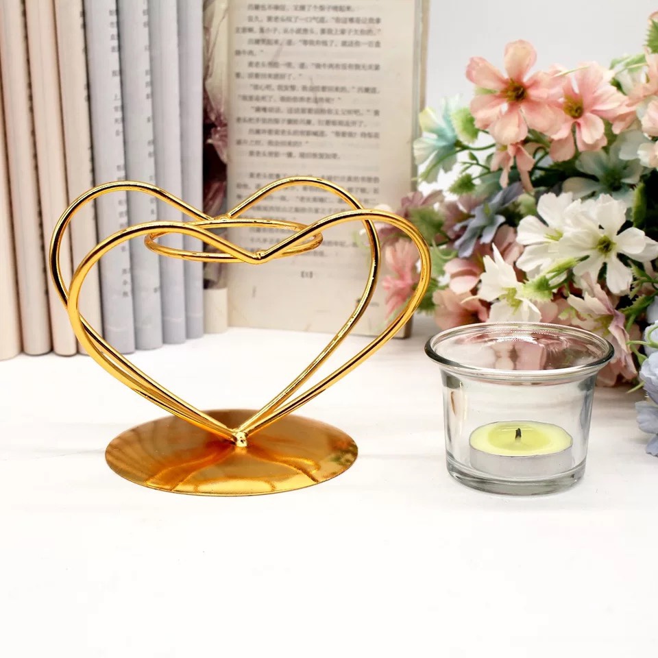 Metal crafts summer boutique candlestick love shaped candlestick carefully designed unique beautiful Xinxing craft