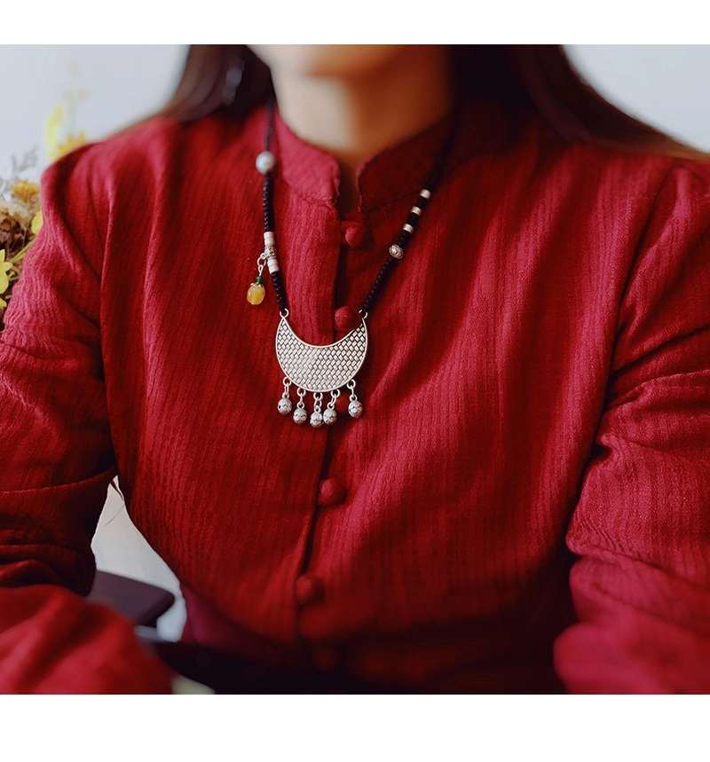 晶珀丽品牌复古仿银饰短款锁骨链女藏银蜜蜡项链毛衣链棉麻配饰挂件产品图