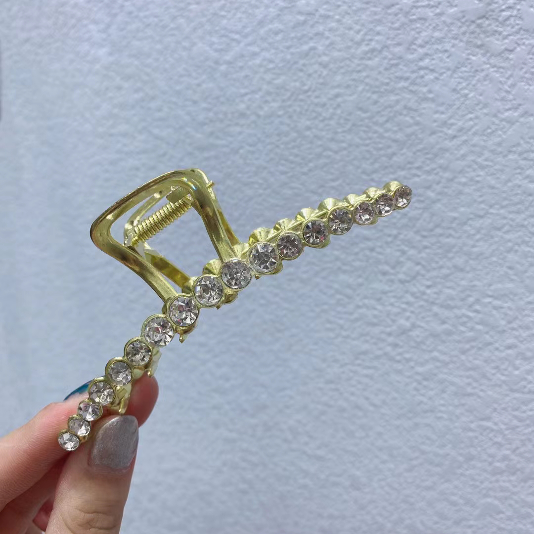 一字水钻抓夹