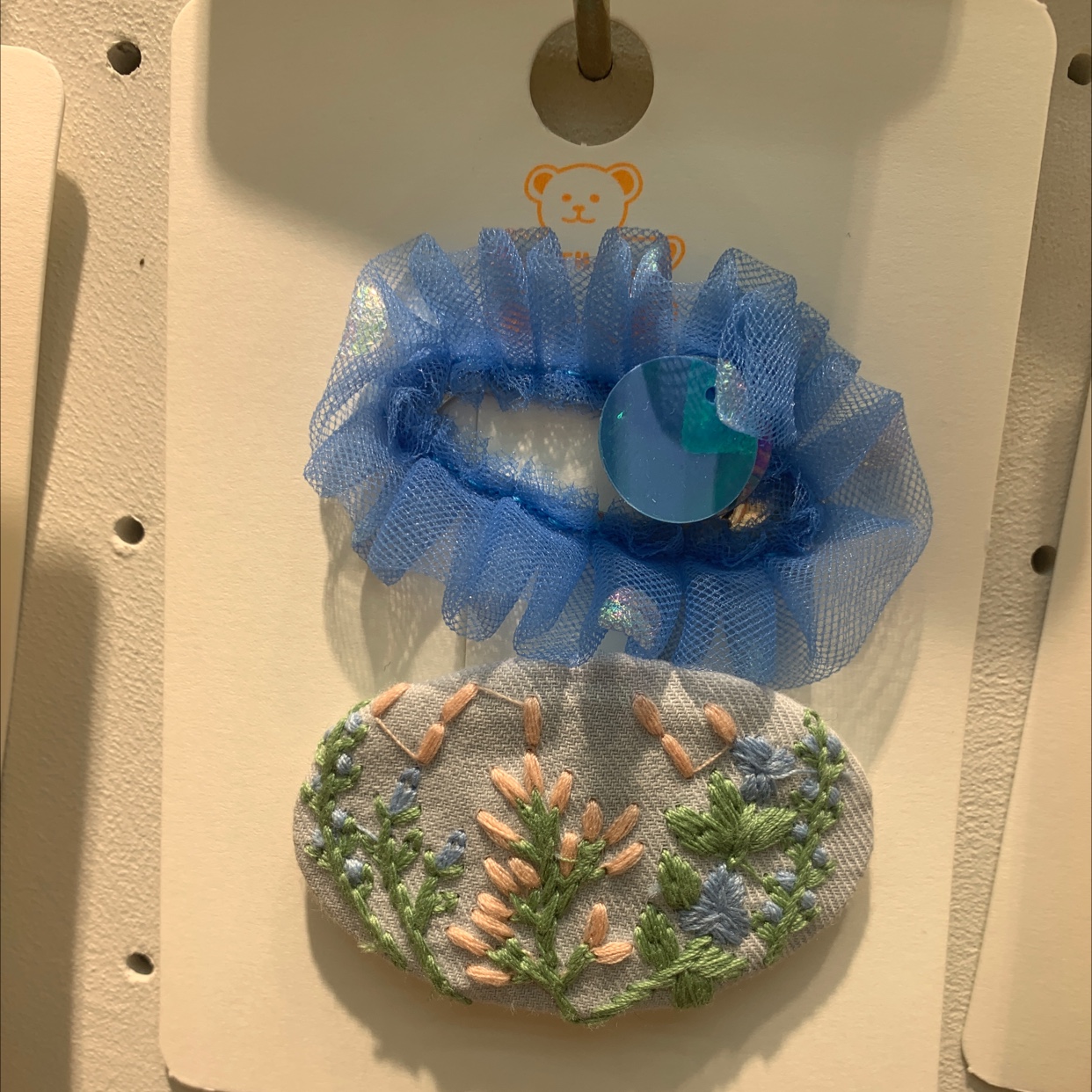 蓝色绣花