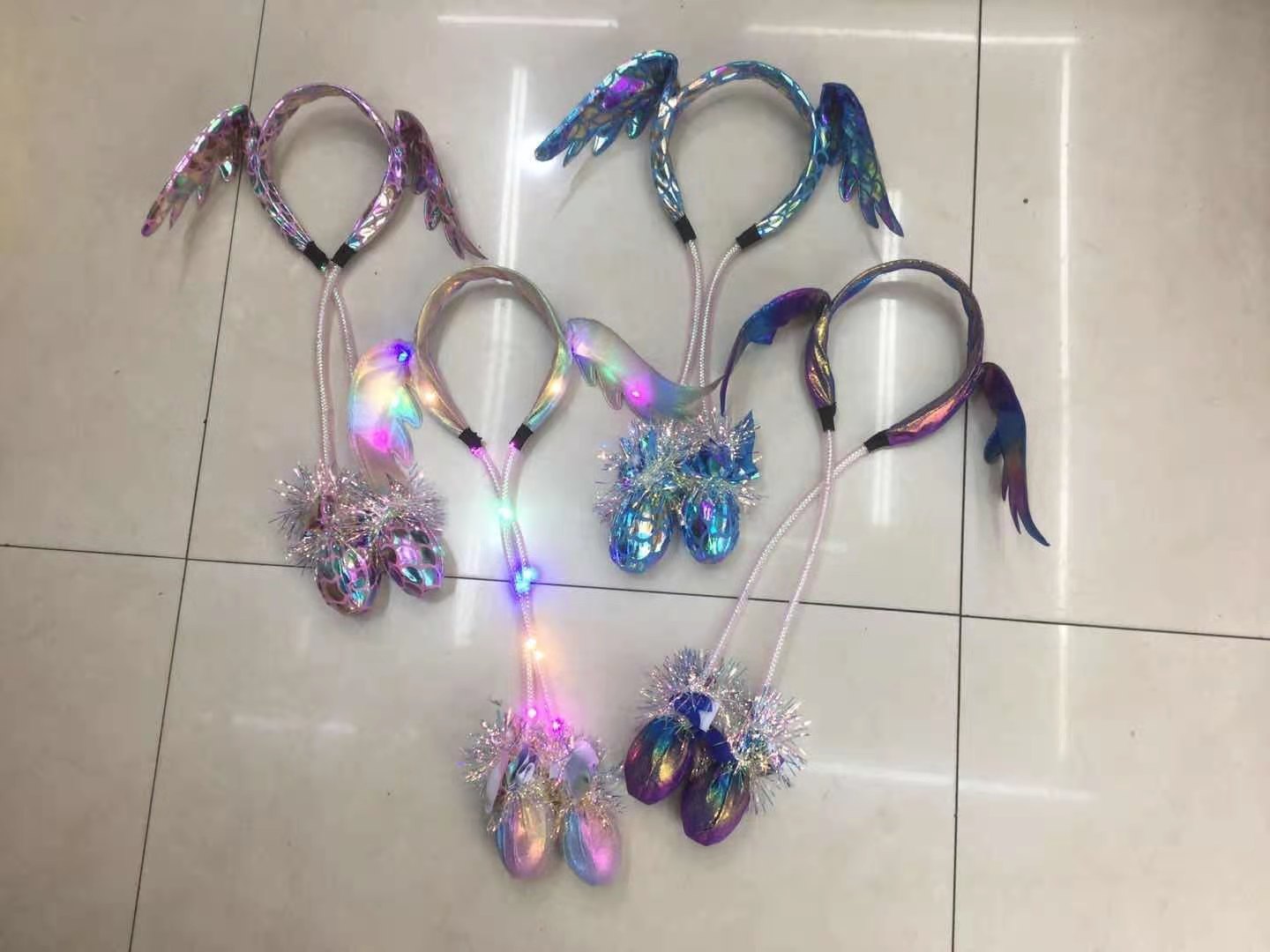 "Jumping wings, head fasteners, hair bands, Halloween party decorations, Hongda toys Specification image