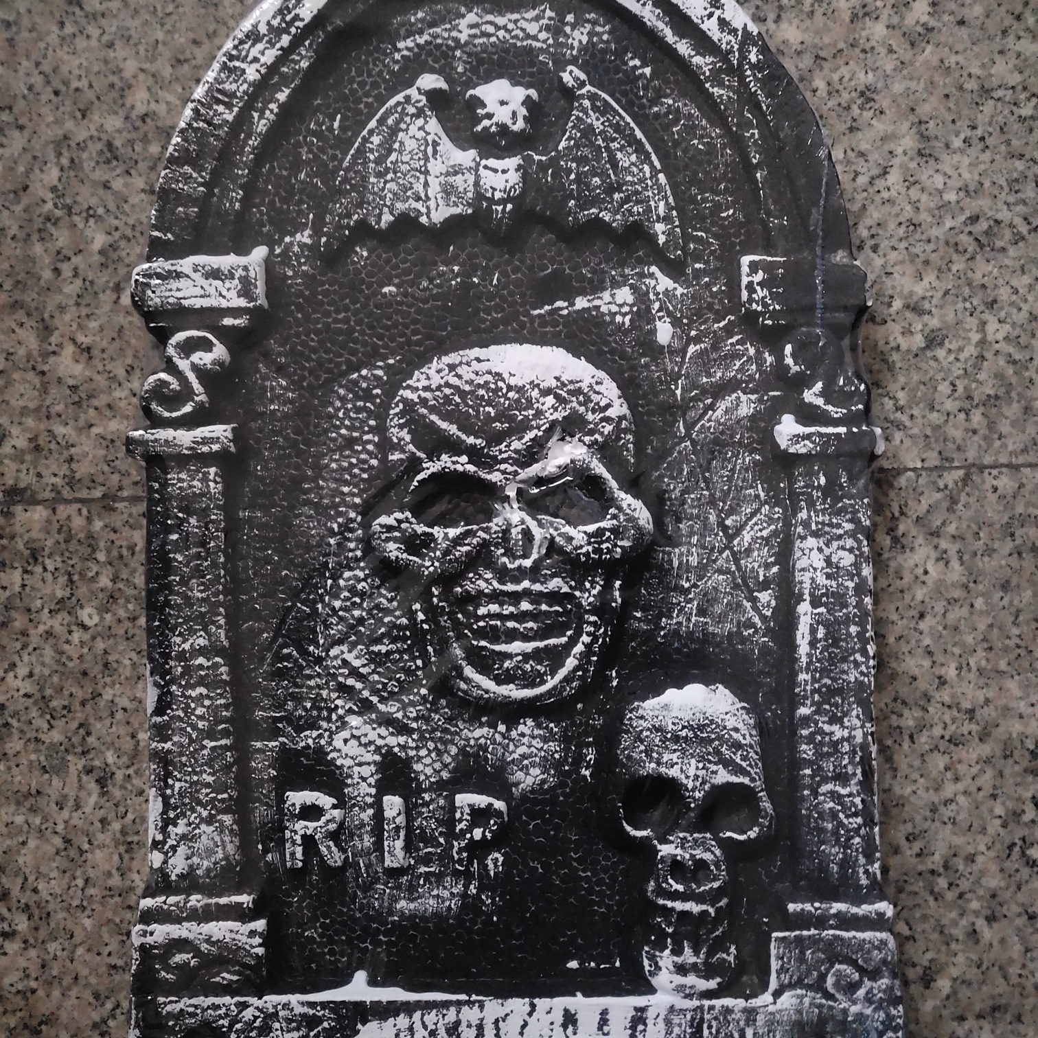 万圣节吓人墓碑