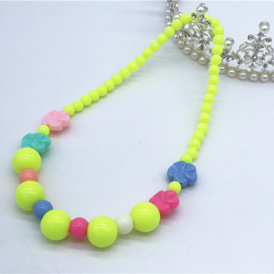 New children's necklace Colored acrylic bead necklace Girls Accessory Pendant Girls summer necklace