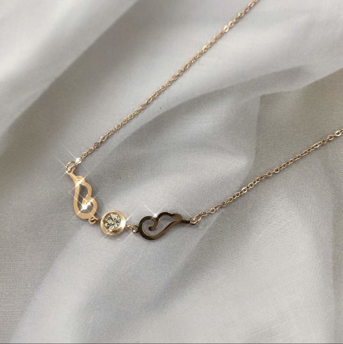 Angel wing necklace