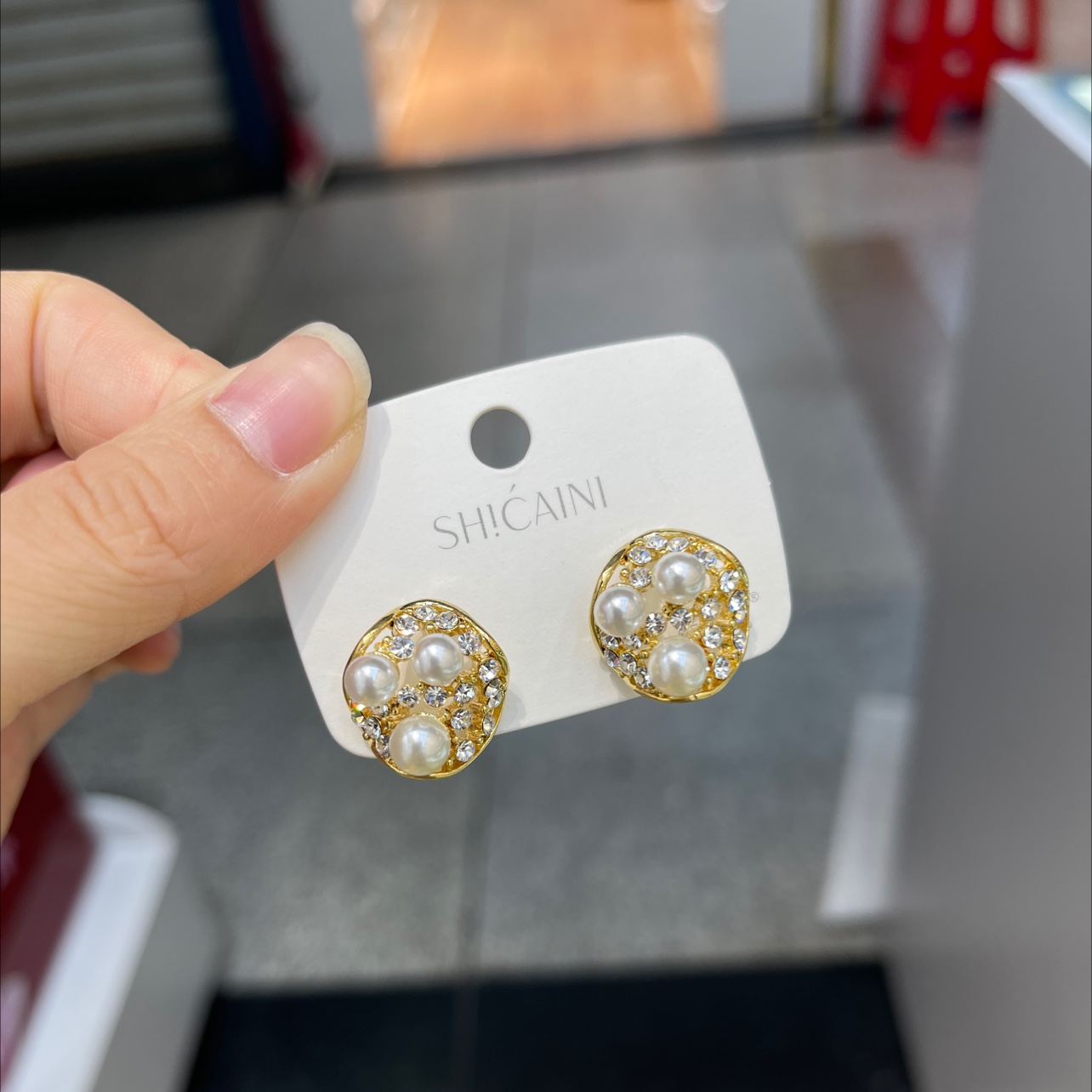 White diamond pearl earrings