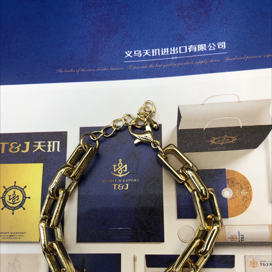 Alloy bracelet square men and women alike