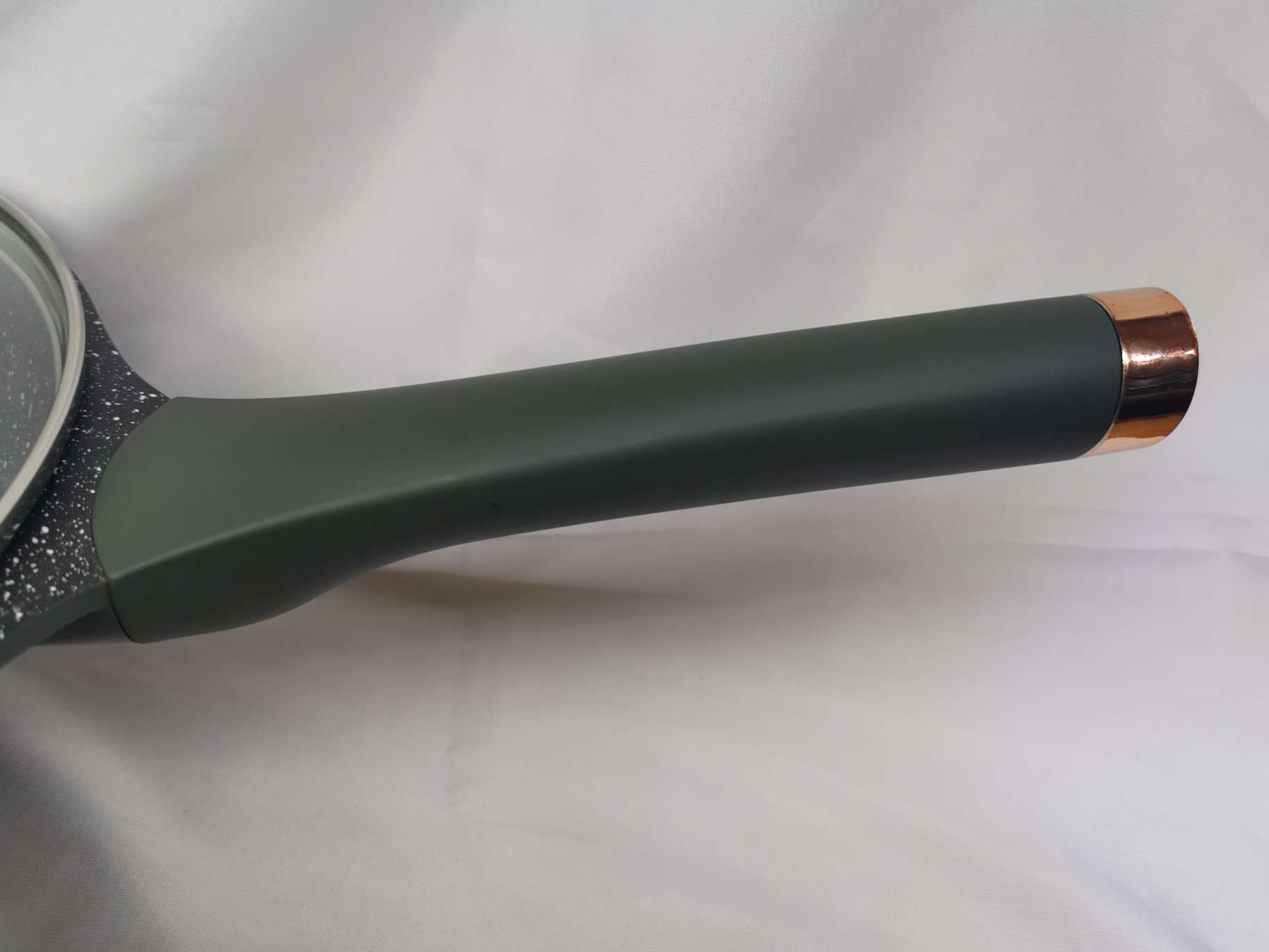 Large-sized tourmaline non-stick wok and easy-to-rinse diamond wok details Picture