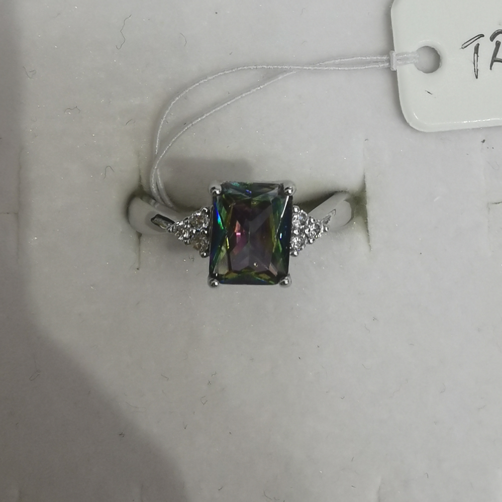 Ring purple zircon