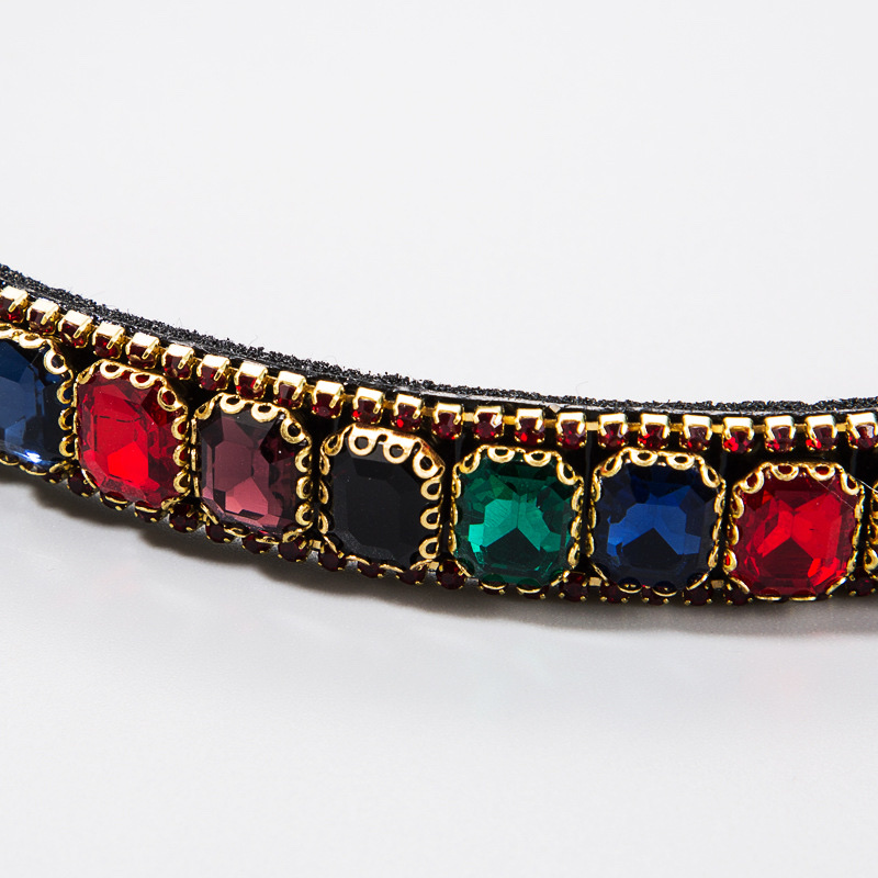 European and American style hair band with water diamonds, glass diamonds and colored diamonds details Picture