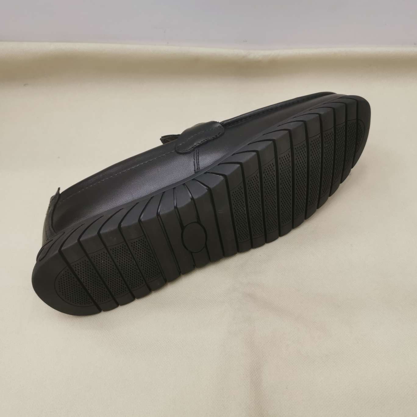 男士真皮鞋库存尾货特价处理真皮鞋牛皮男鞋一脚蹬商务休闲男皮鞋透气软底豆豆鞋春秋男士真皮豆豆鞋白底实物图